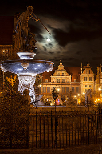 Gdańsk Neptun nocą